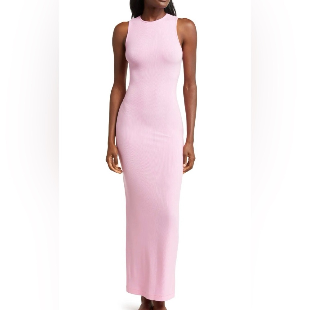 NWT • SKIMS • SOFT LOUNGE SLEEVELESS DRESS • SMALL • COTTON CANDY • PINK